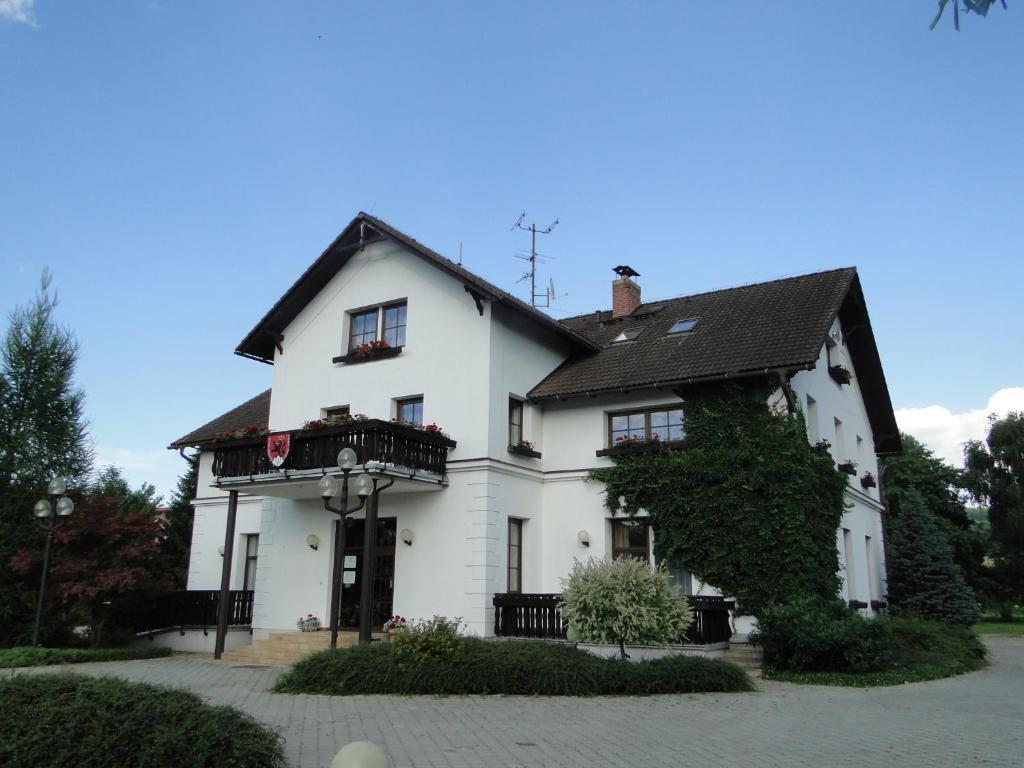 Villa Zerotin Penzion Bed & Breakfast Velké Losiny Exterior photo
