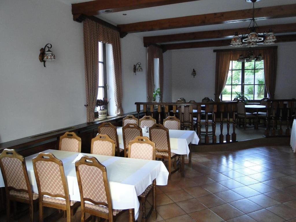 Villa Zerotin Penzion Bed & Breakfast Velké Losiny Exterior photo